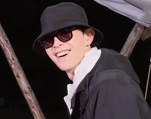  任嘉伦|有种“耍帅”叫邓伦做饭，任嘉伦等人都很随意，唯独他要搞特殊