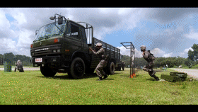  汽车兵|超燃！驻港部队汽车兵训练现场全程高能