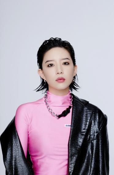  丹妮|《青春芒果夜》迎来李荣浩李斯丹妮，网友：来帮老婆来追星的吧！