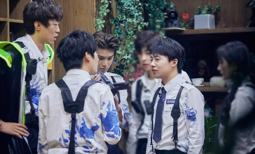  剧情|《密逃2》迎最危险剧情，杨幂邓伦成眼泪制造机，密逃团团魂炸裂