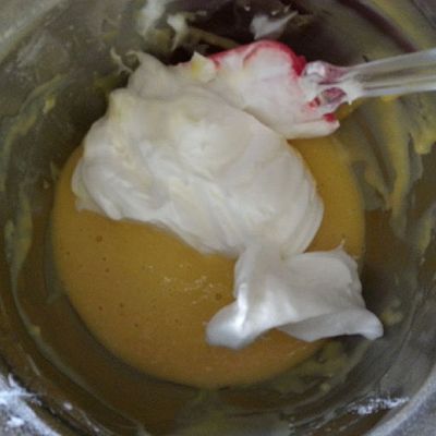  蛋糕|酸奶草莓戚风蛋糕