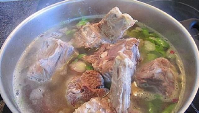 骨架|羊骨架全是骨头没有肉,为何买的人还那么多