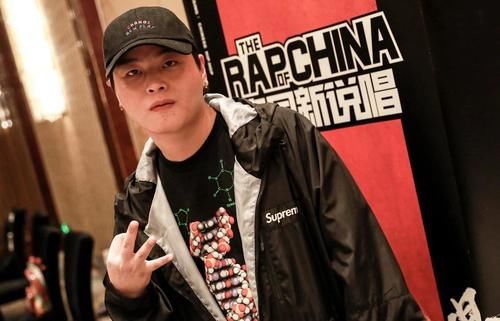  回锅肉|中国新说唱：同样是回锅肉，黄旭成了大魔王，小青龙三年淘汰五次