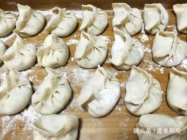  虾仁|30个饺子3个人没吃完，北方的饺子薄皮大馅味道鲜，每周都要做