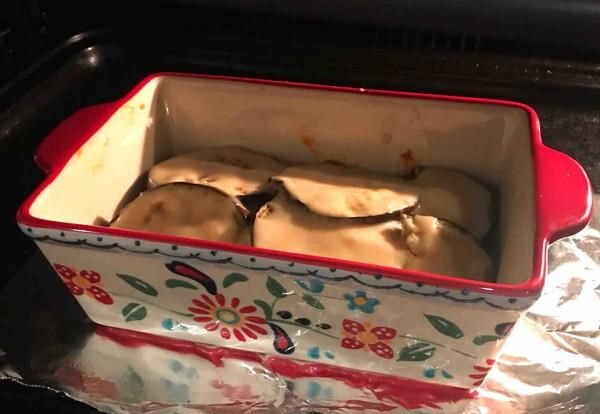  茄子|茄子不要再炒着吃，摇身一变成主食，孩子吃了一碗又一碗