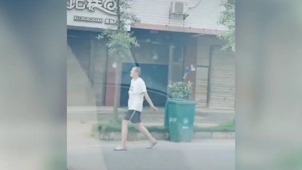 警察|警察刷抖音刷到了正在抓的窃贼:她的发型很引人注目