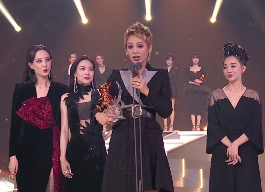  宁静|《浪姐》成团夜：宁静张雨绮双双出道，郑希怡张含韵却让人意难平