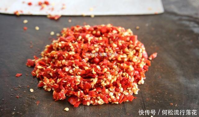 家常|家常麻辣烫做法,麻辣鲜香,浓香四溢,做法简单又美味