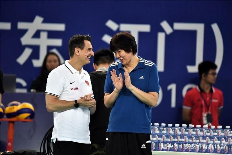  亚洲|郎平最后一赛不打了！亚洲赛事调整影响大，天津女排错过主场卫冕