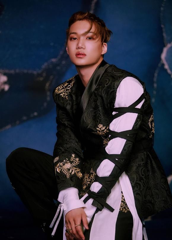 追星|黄旭熙公费追星，偶像是EXO金钟仁，现在和偶像直接成为队友！