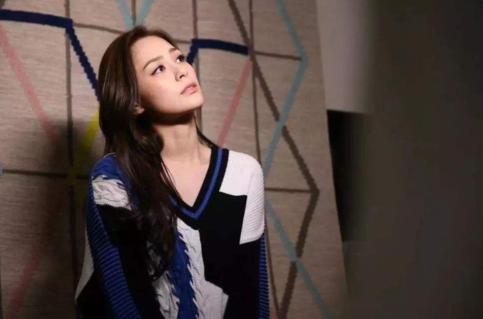 衣着|林心如因“衣着宽松”被猜测怀二胎,不少女星因衣着被猜测怀孕