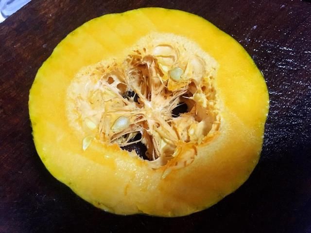  比炒|夏天，南瓜的新吃法，不用一滴油一粒盐，比炒的好吃百倍