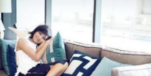  家里|带你看看朱丹的豪宅：家里的厨房也太小了，做饭会觉得不舒服吧