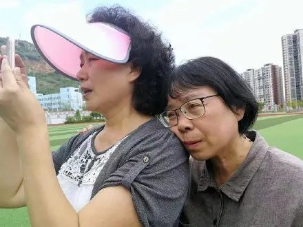 膏药|载誉而归!张桂梅的一句话,冲上热搜!