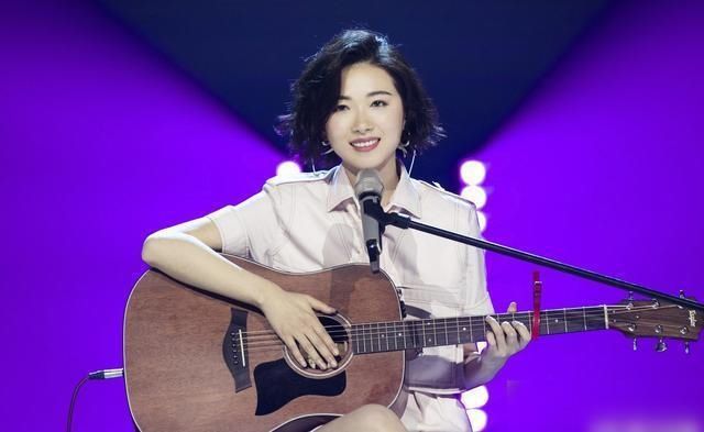  因素|《乘风破浪的姐姐》高开低走负评满满，三大因素令节目变水终烂尾