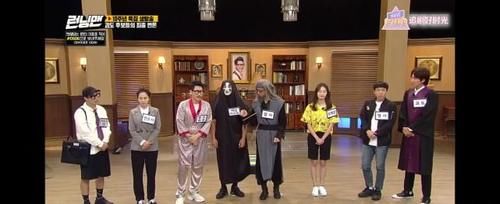  上衣|宋智孝在镜头前撩起上衣戴麦克风 露出肚子上的肉肉被弟弟们议论