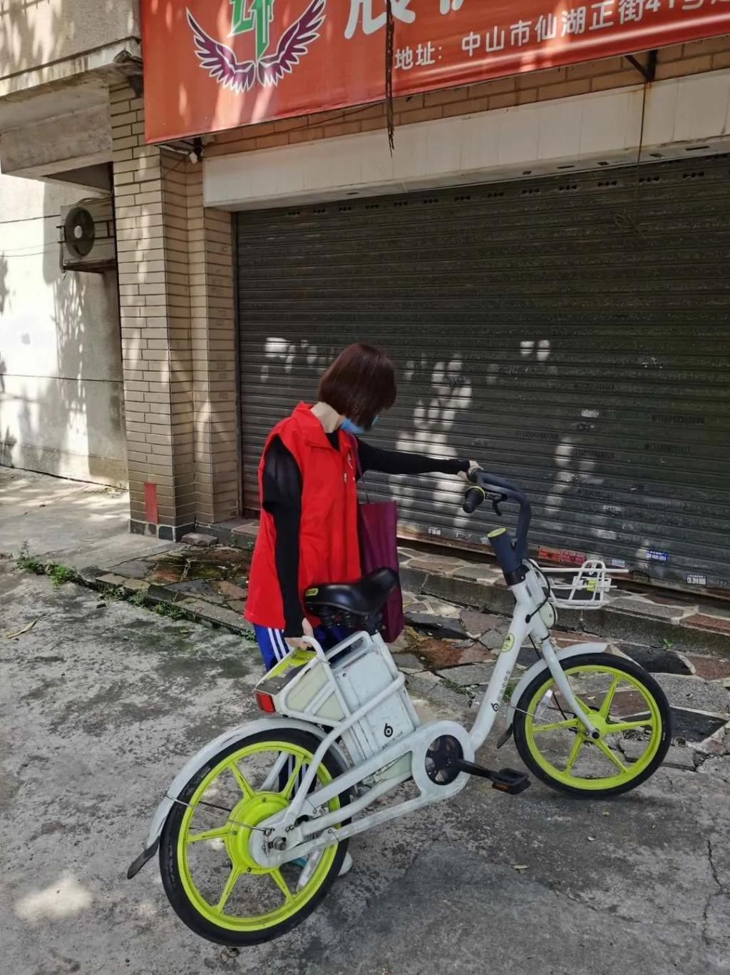 石岐|举手之劳显文明！石岐这群“志愿红”随手行动让文明如影随形~