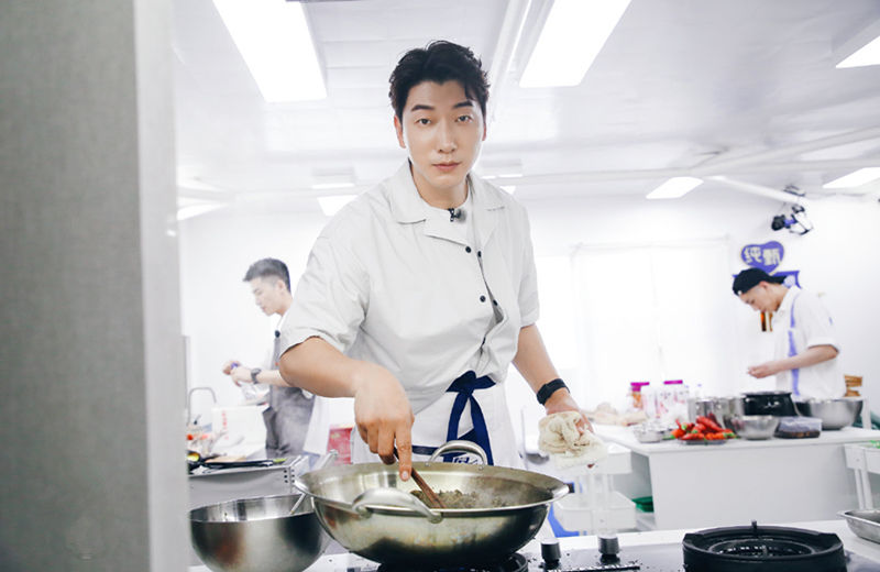  赵丽颖|《中餐厅》入不敷出，赵丽颖忍不住了，林大厨又成了罪魁祸首？