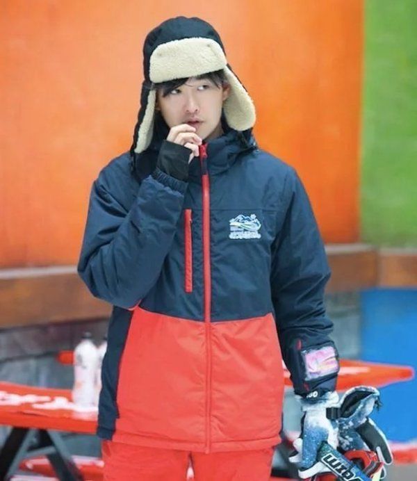  重返|让杨洋重返真人秀的《元气满满的哥哥》，这期去冰雪世界捉迷藏了