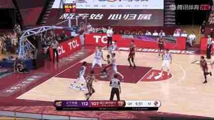 得分纪录|CBA库里疯狂48+9三分破纪录，却倒在郭少面前，2球教他何为第一卫