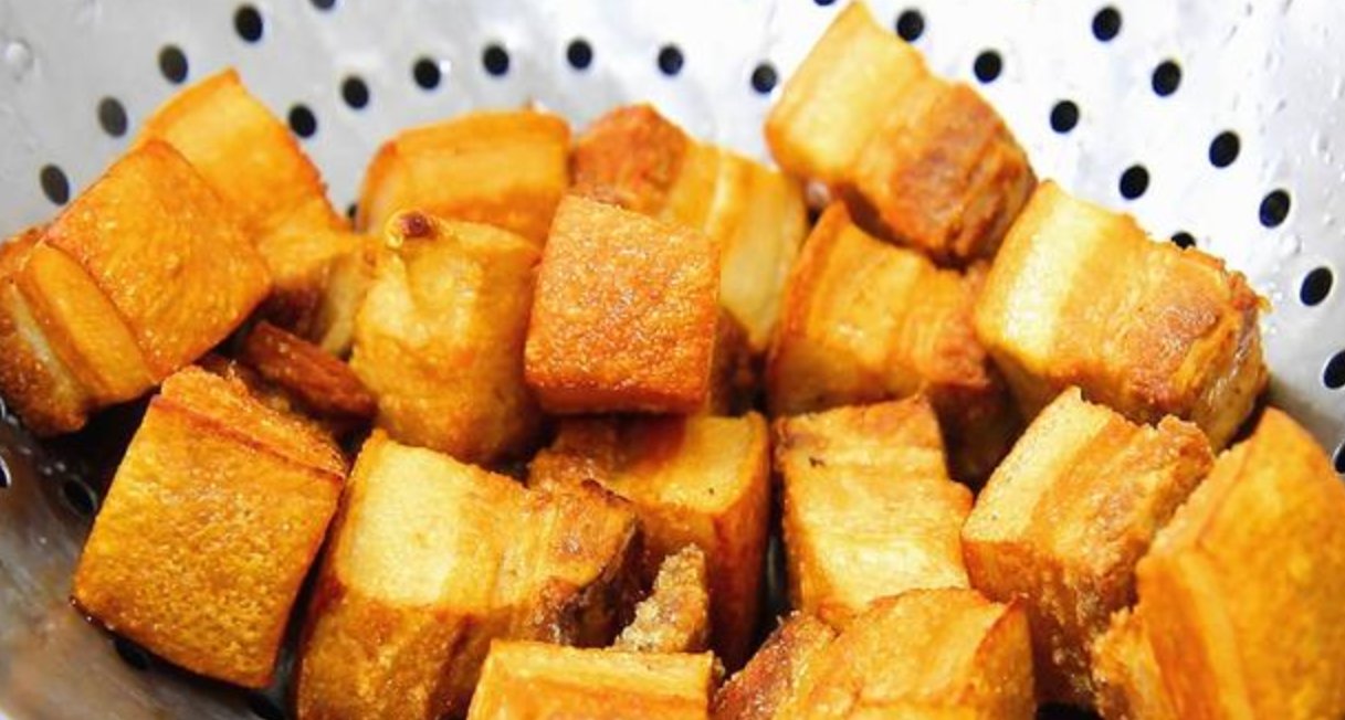 干净|做红烧肉,别急着下锅!大厨教你一招,肉质软糯不油腻,入口即化