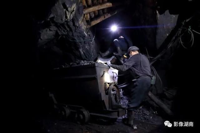 深处|地层深处:探秘煤矿工人的生活