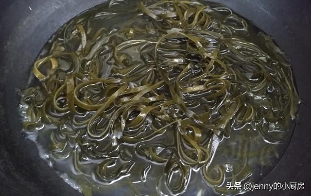  做好|凉拌海带丝，不要直接拌，做好这2步，海带丝更脆爽，无腥味