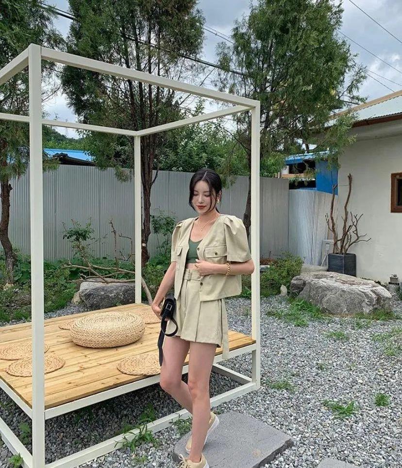 纸袋|衬衫+纸袋裤=今夏巨in混搭,美到不像话!