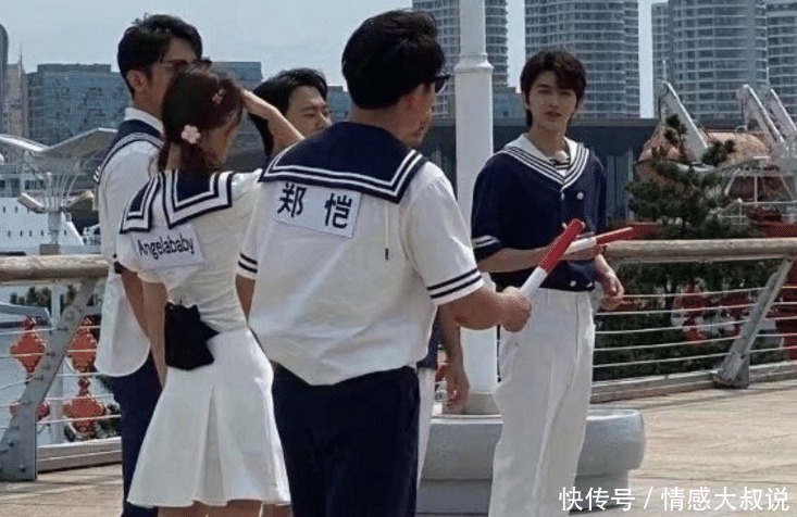 路透|跑男最后一期录制路透,baby穿水手服甜美,我却关注另外两位女生