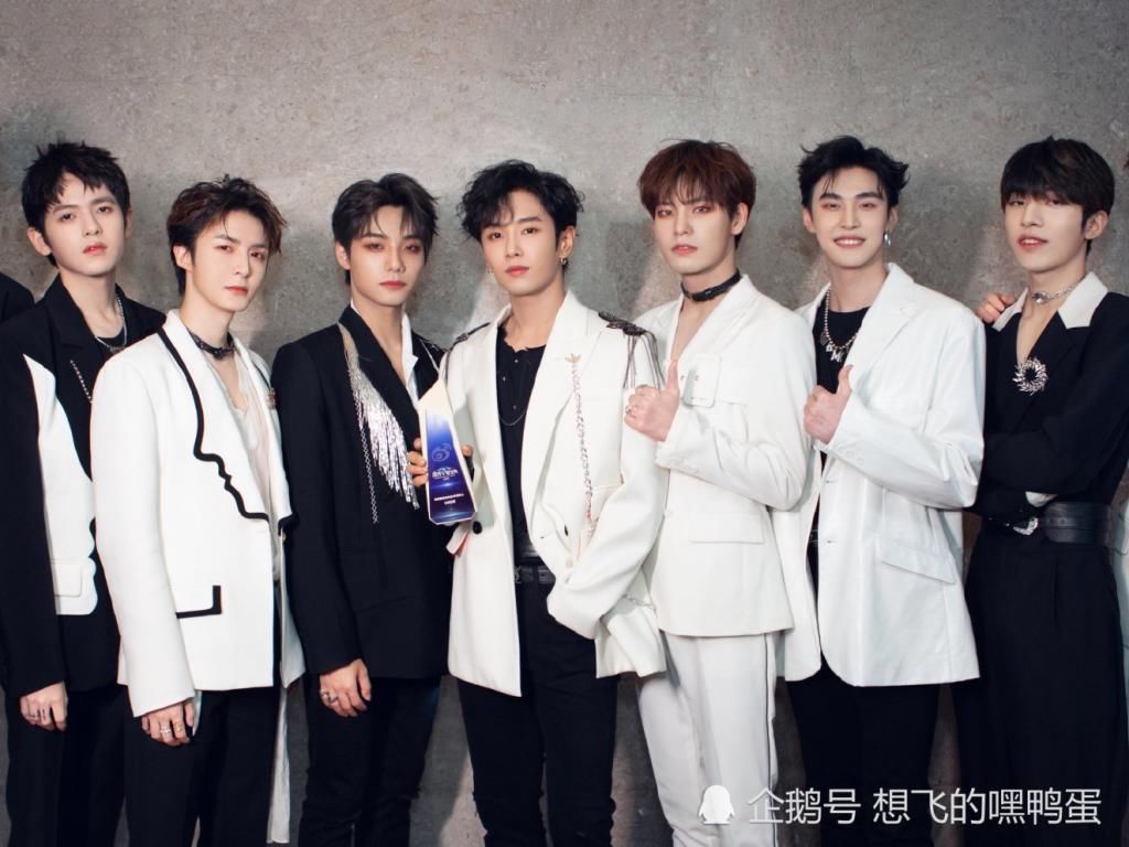  艺人|《超新星运动会》即将开播，男团女团齐聚于此，鹅桃虐恋重新上演