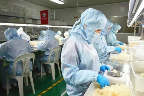  火锅|小龙坎制售2吨地沟油：地沟油卷土重来？不，它从未离开