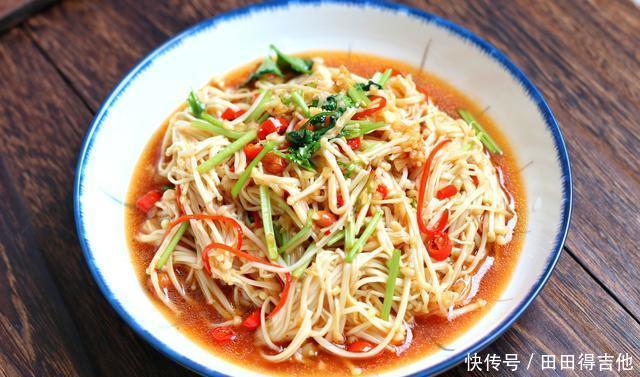 泼辣|不加油泼辣子的金针菇是没有灵魂的,这么拌出来,闻着都下饭