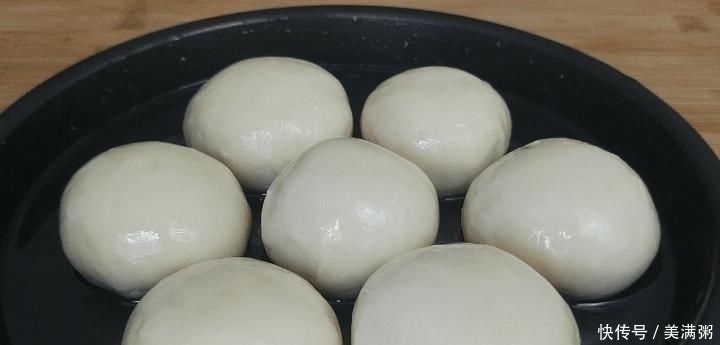 北方人|面粉别蒸馒头了,教你一个新吃法,比油条还香,我家一周吃5次