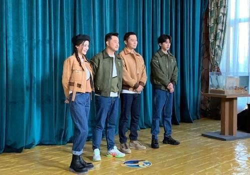  开录|奔跑吧黄河篇开录，郑恺郭麒麟缺席好可惜，不过有4位新成员加入