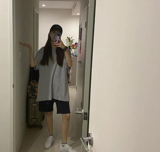  模板|“中国泫雅”火上热搜 宋妍霏才是白富美终极穿搭模板