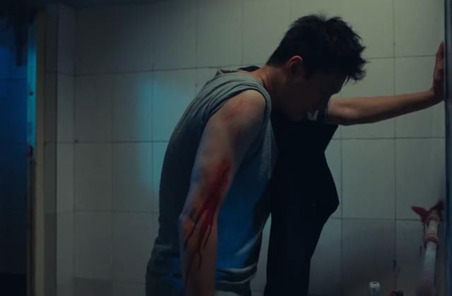  过于|《穿越火线》剧情反转太多，许蔚或许不是“凶手”，伏笔过于明显