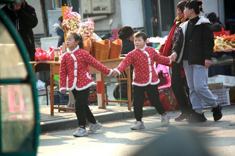 上海娃，跟妈回邹过大年