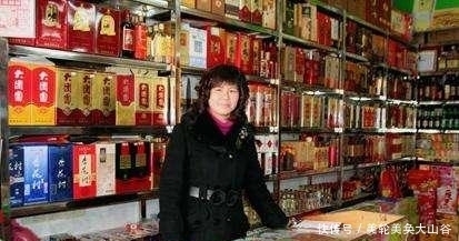 成本|国内这3款白酒有点尴尬!一瓶60元左右跟茅台一样好喝,却无人买