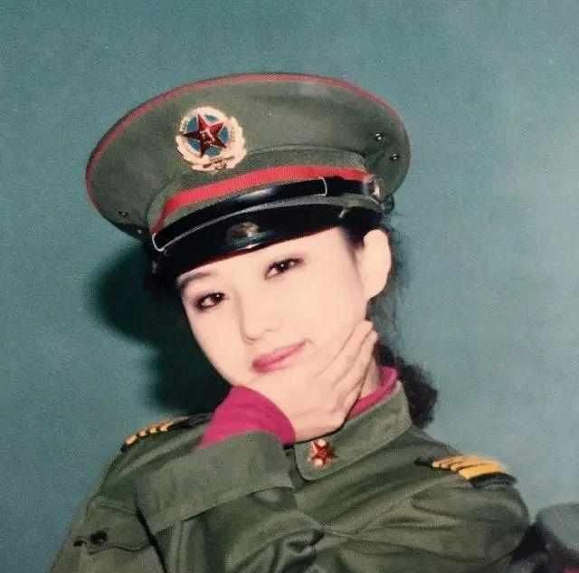  新欢|“歌坛一哥”孙楠情史：两度抛弃十年旧爱，与新欢闪婚