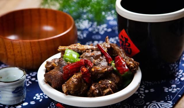 家常|为了在夜市有一席之地,我学会的第154道家常菜——家常鹅肉