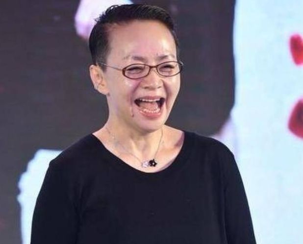  游戏|宋丹丹做游戏时，表现出的“胜负欲”太强，被网友吐槽