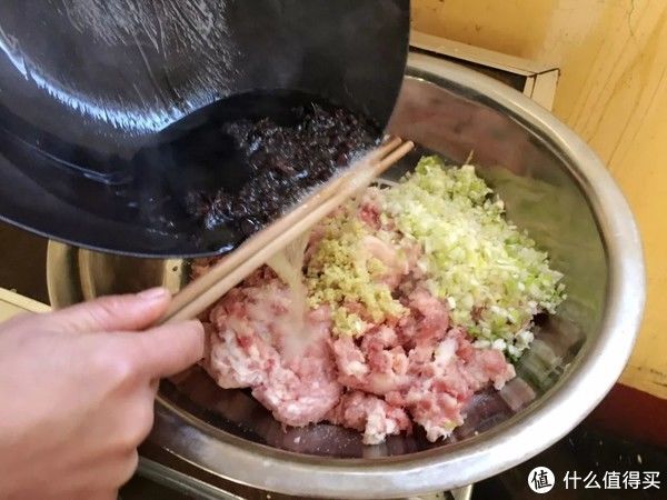 饺子馅|这饺子怎么也吃不够，用这个食材做饺子馅儿您见过吗？