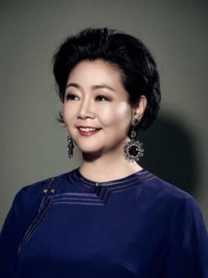  演艺事业|国家一级演员萨日娜：丈夫花258元把她娶走，“啃夫”6年，太幸福