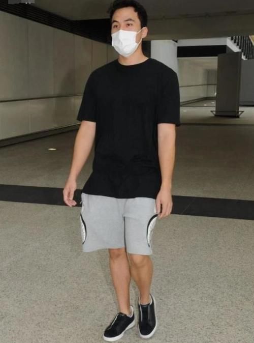  提升|何猷启恋上21岁大学生？买名牌为其提升品位，曝光后公布已离婚