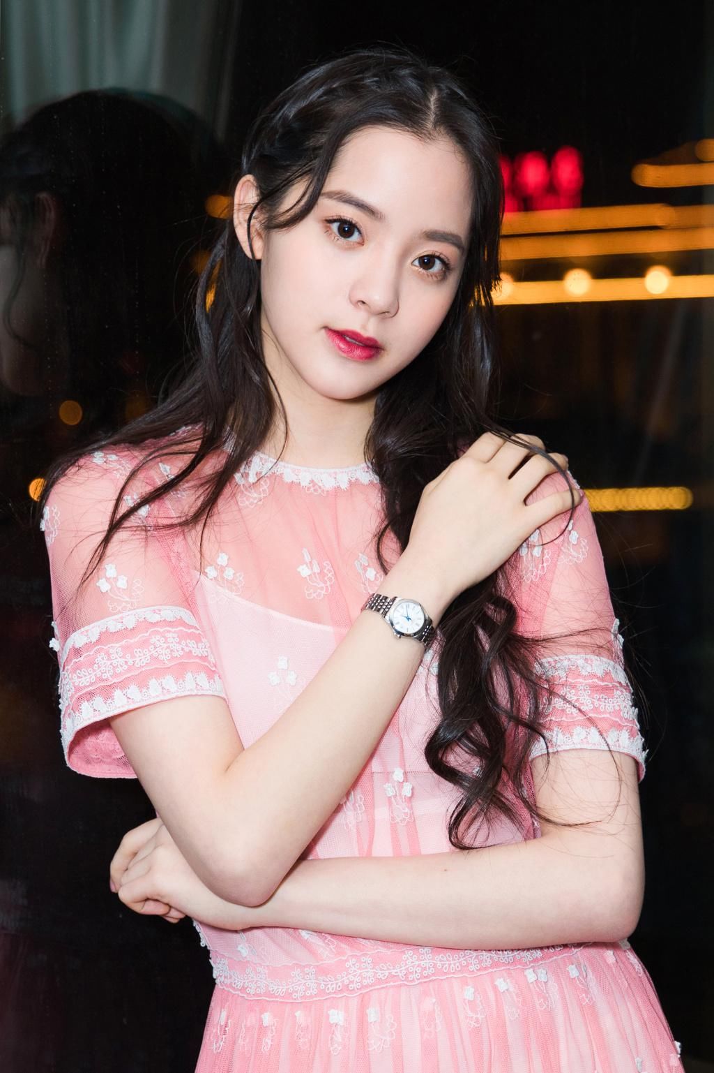  受欢迎|最受欢迎女演员大洗牌，杨紫跌出前3，赵丽颖仅排第6，第1实至名归