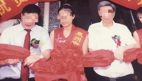 借款|“百万名表抵债”案将于下周开庭再审，律师称有新证据提交