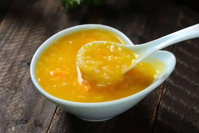 黑鱼|【吃堂】鲜辣酸爽的汤+Q弹嫩滑的鱼,这家店就凭一道菜打天下,够用了!