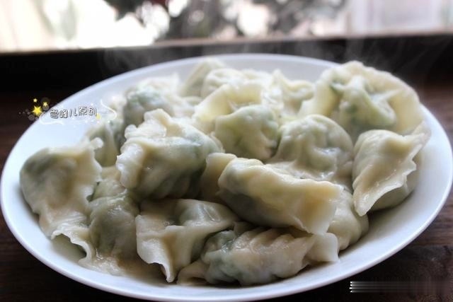 好吃|调素馅时,2步做对了包出来的饺子不出水更鲜美,比肉馅好吃