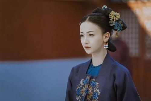  皇后|乾隆皇帝死后，嘉庆皇帝是如何处理乾隆的50多位妃子的？