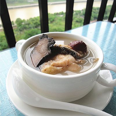  鱼骨|土茯苓鱼骨祛湿汤